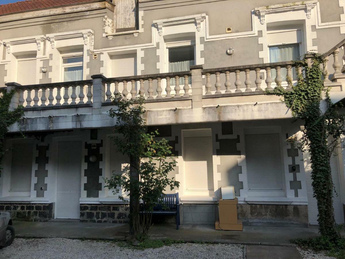 Aux Thermes แซ็ง-อาร์มองด์-เลส์-ซูว์ ภายนอก รูปภาพ